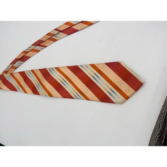 Kennith Cole  - Picture 1 of 6